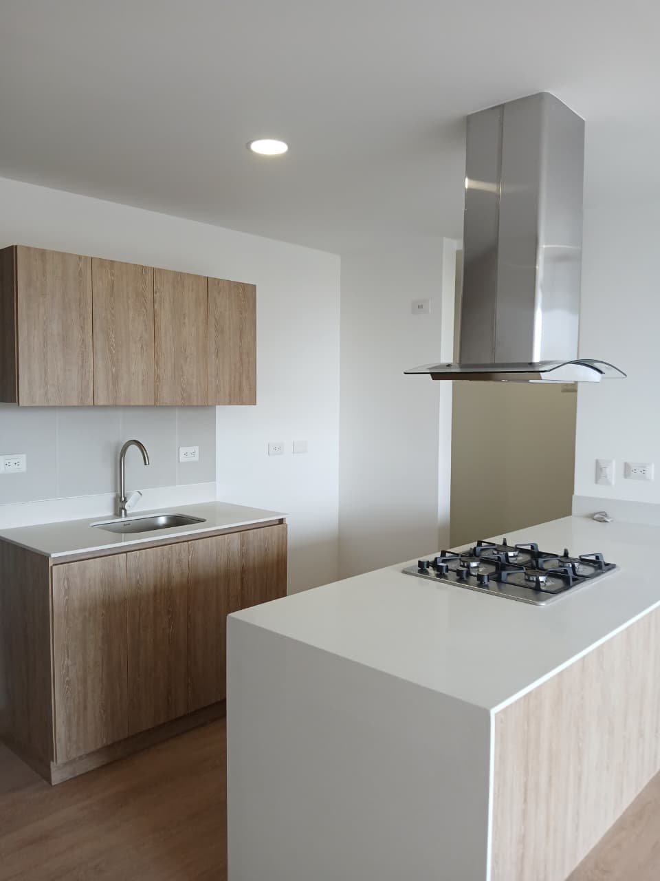 WhatsApp Image 2026-04-16 at 12.19.04